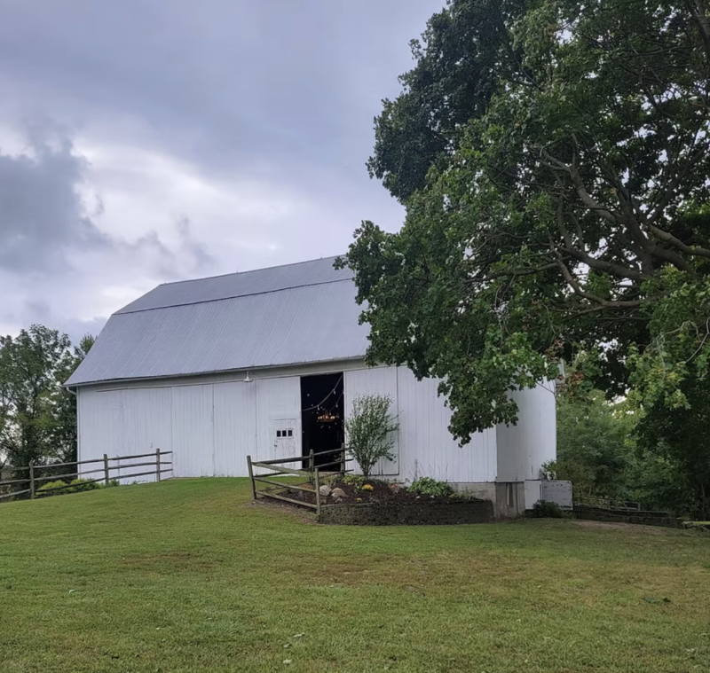 Fall Wedding Guide 2025: Bring Your Dream Wedding to Life with Rustic & Lace Rentals